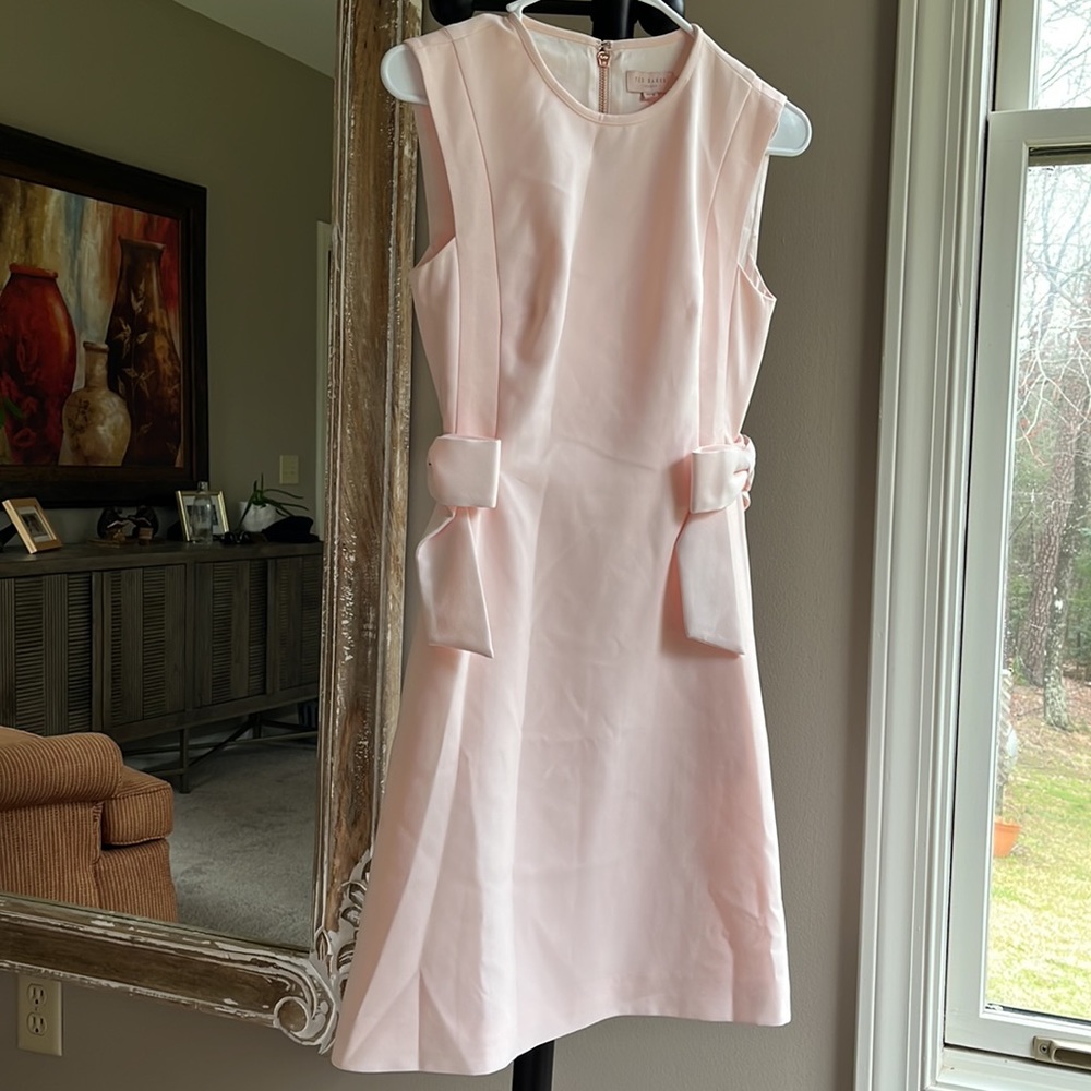 Ted Baker Side Bow Detail Shift Dress, Peach color- Size-0